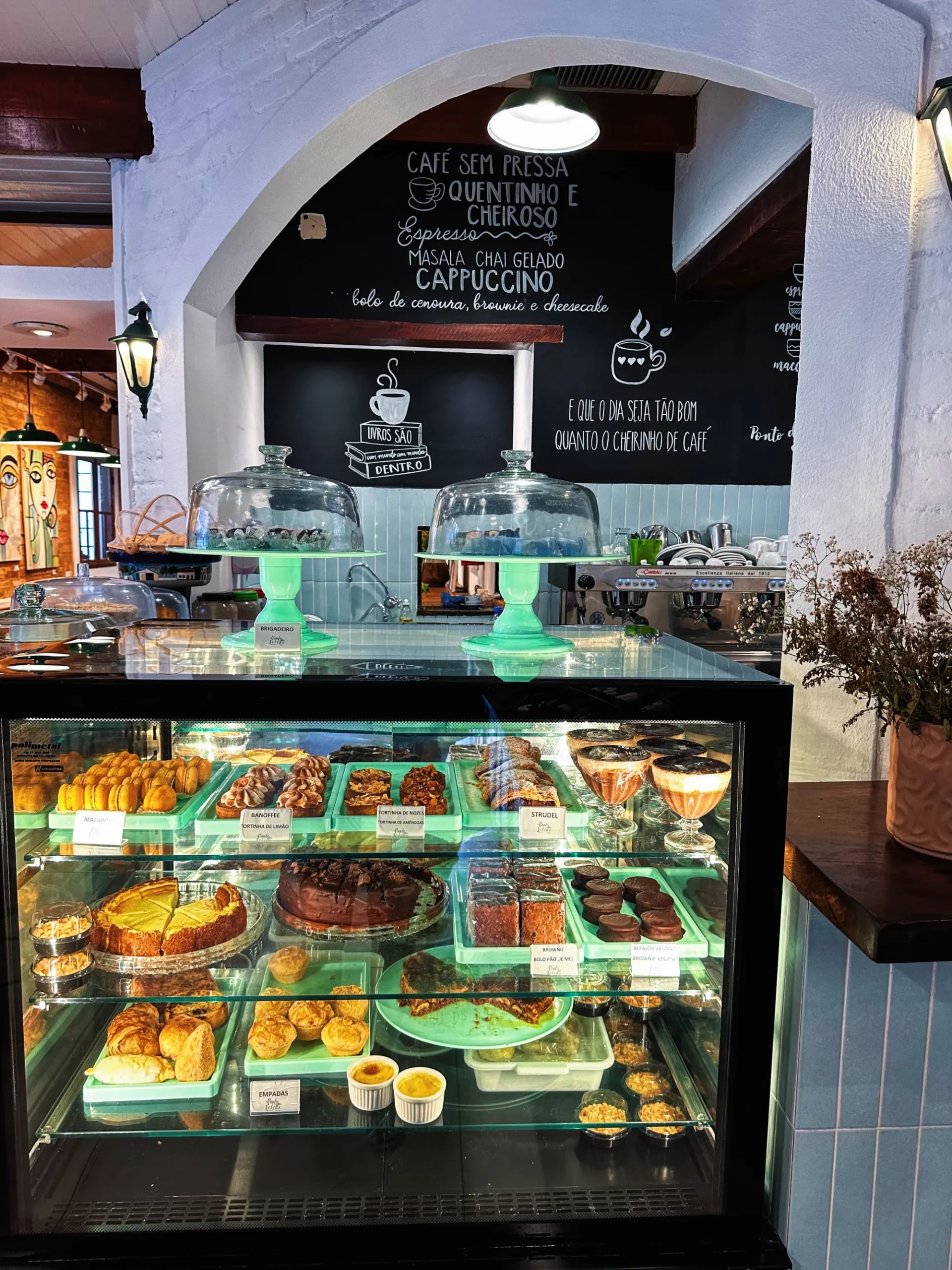 Vitrine ponto das letras